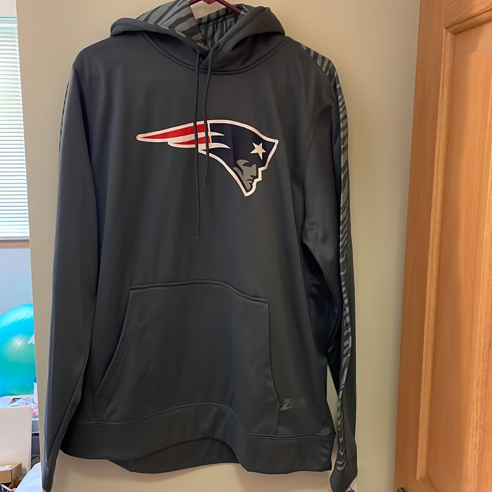 NWT men’s size large L patriots hoodie sweatshirt